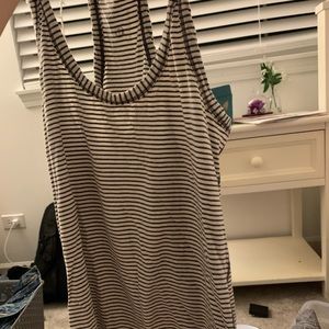 Lulu lemon racer back